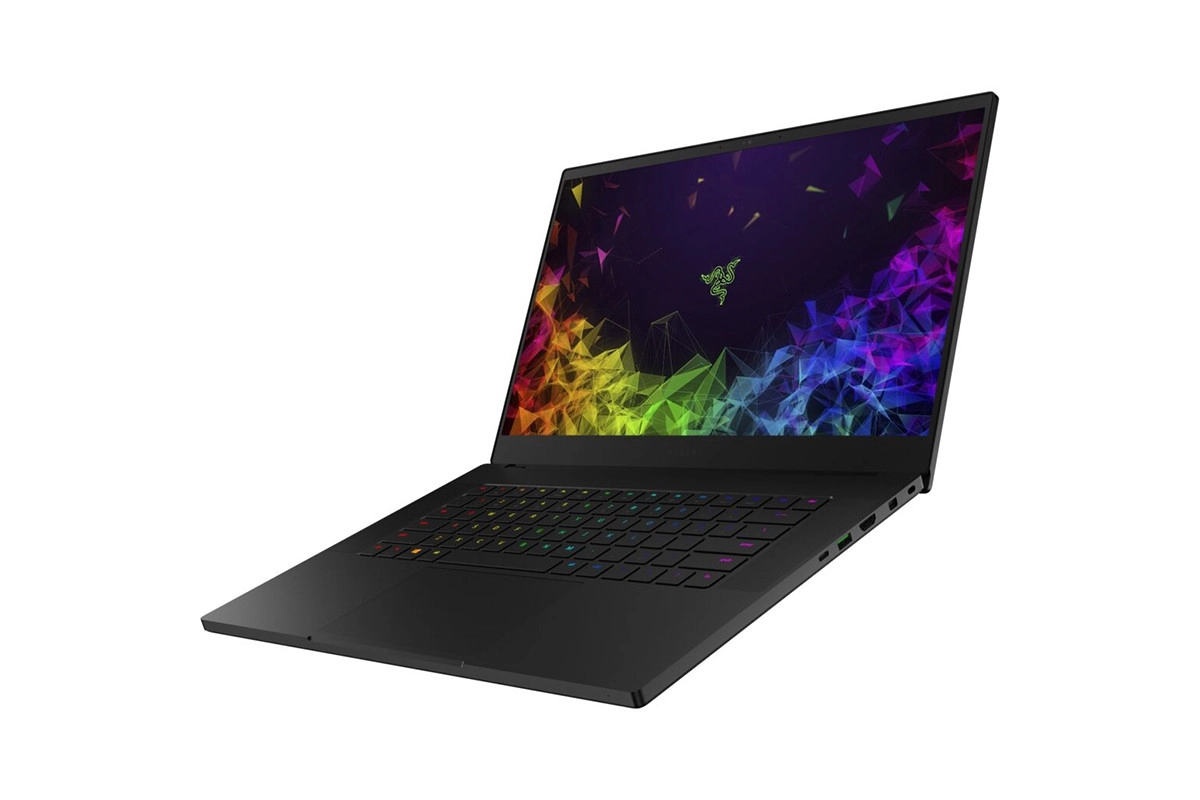 Razer Blade 15 2025 với card đồ họa NVIDIA RTX 4080, lý tưởng cho game thủ.